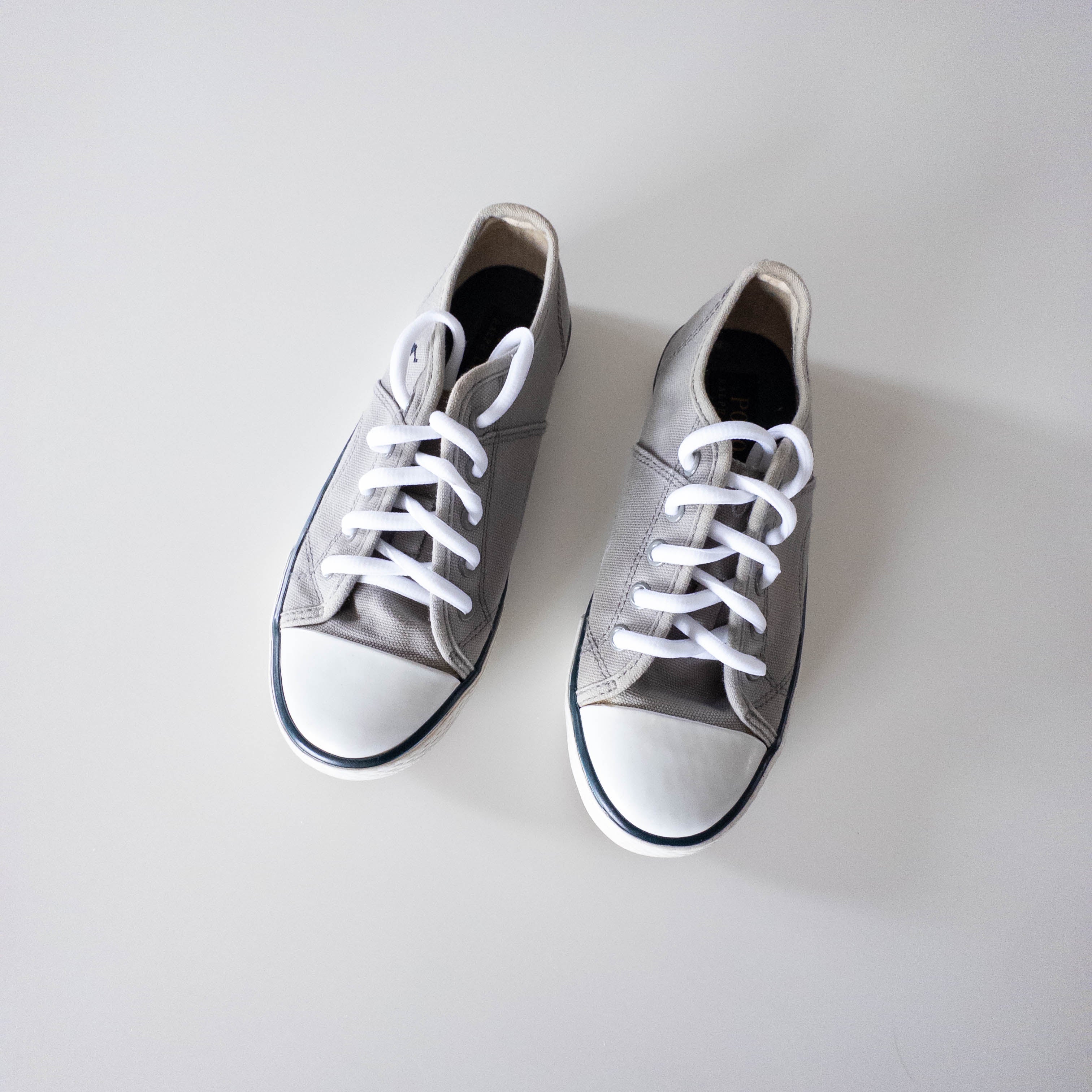 Polo shirt - Shoes - Size 13 (5 years approx)