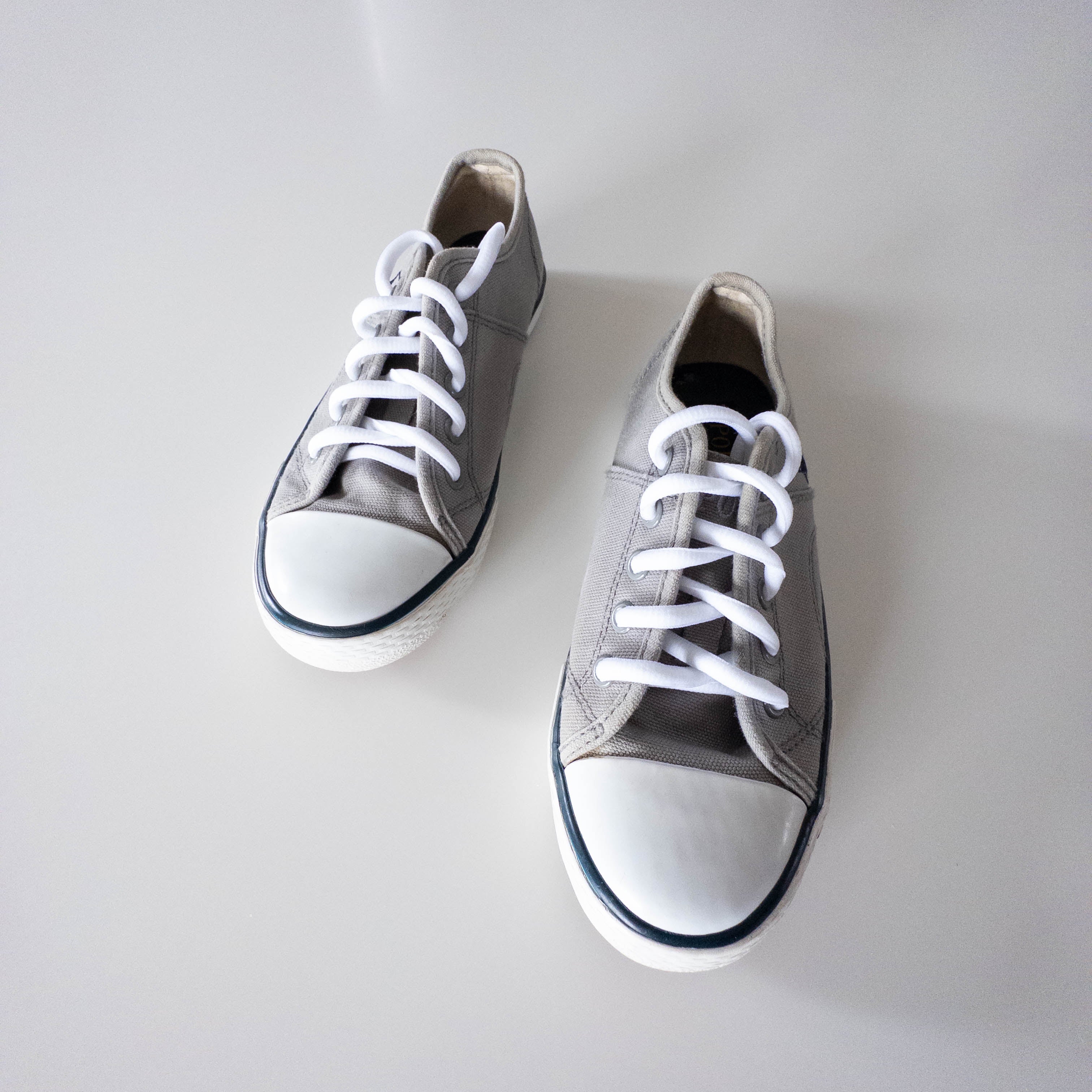 Polo shirt - Shoes - Size 13 (5 years approx)