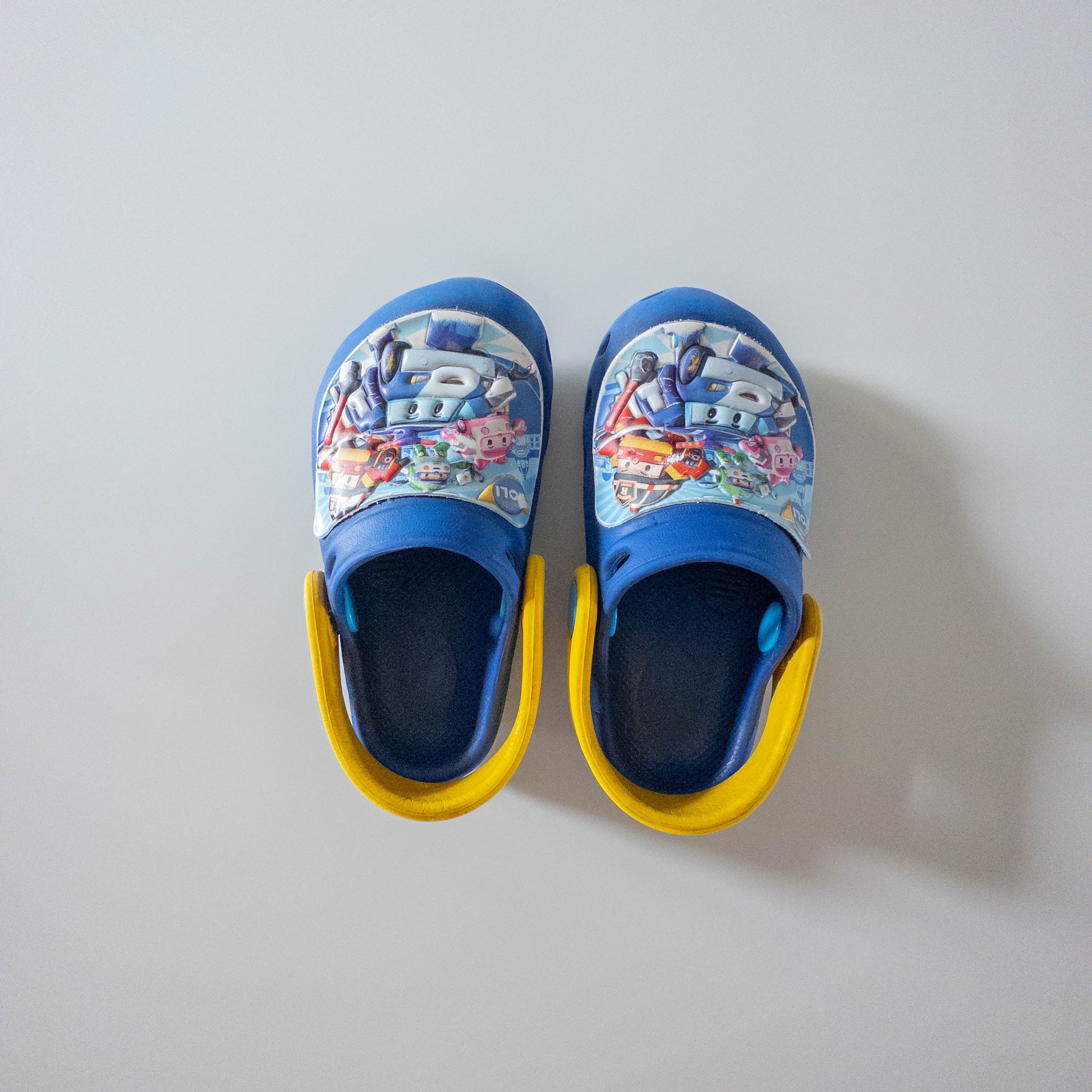 Unknown brand - Fang semblance - Size 16 EUR / 3 months (Fits big)