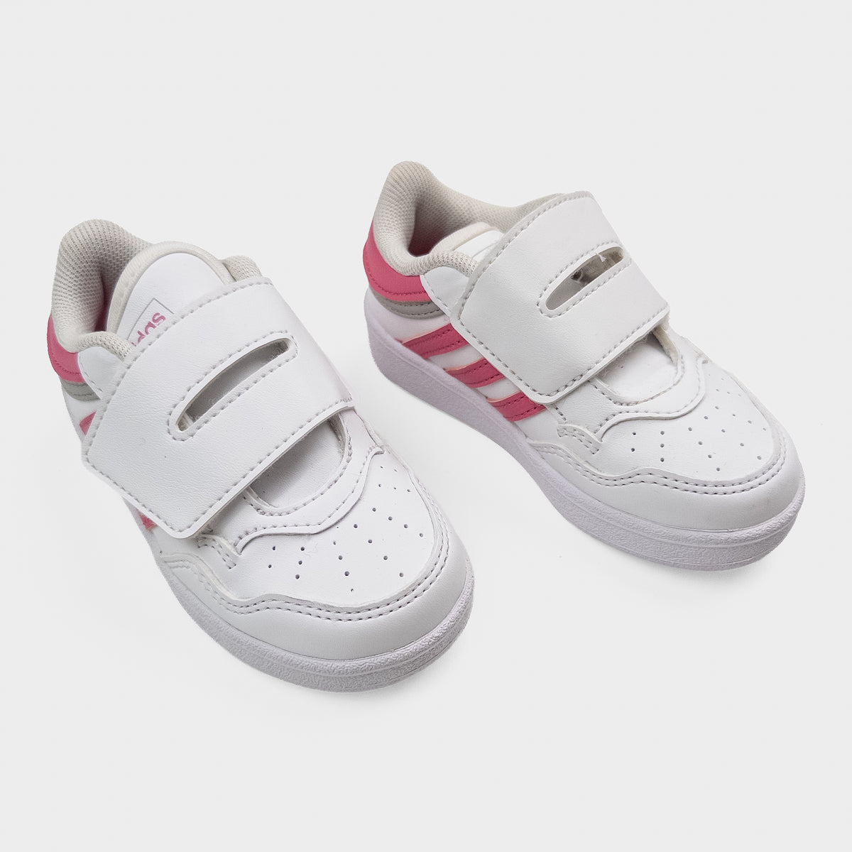 Adidas - Souliers - Grandeur 7 (2-3 ans approx)