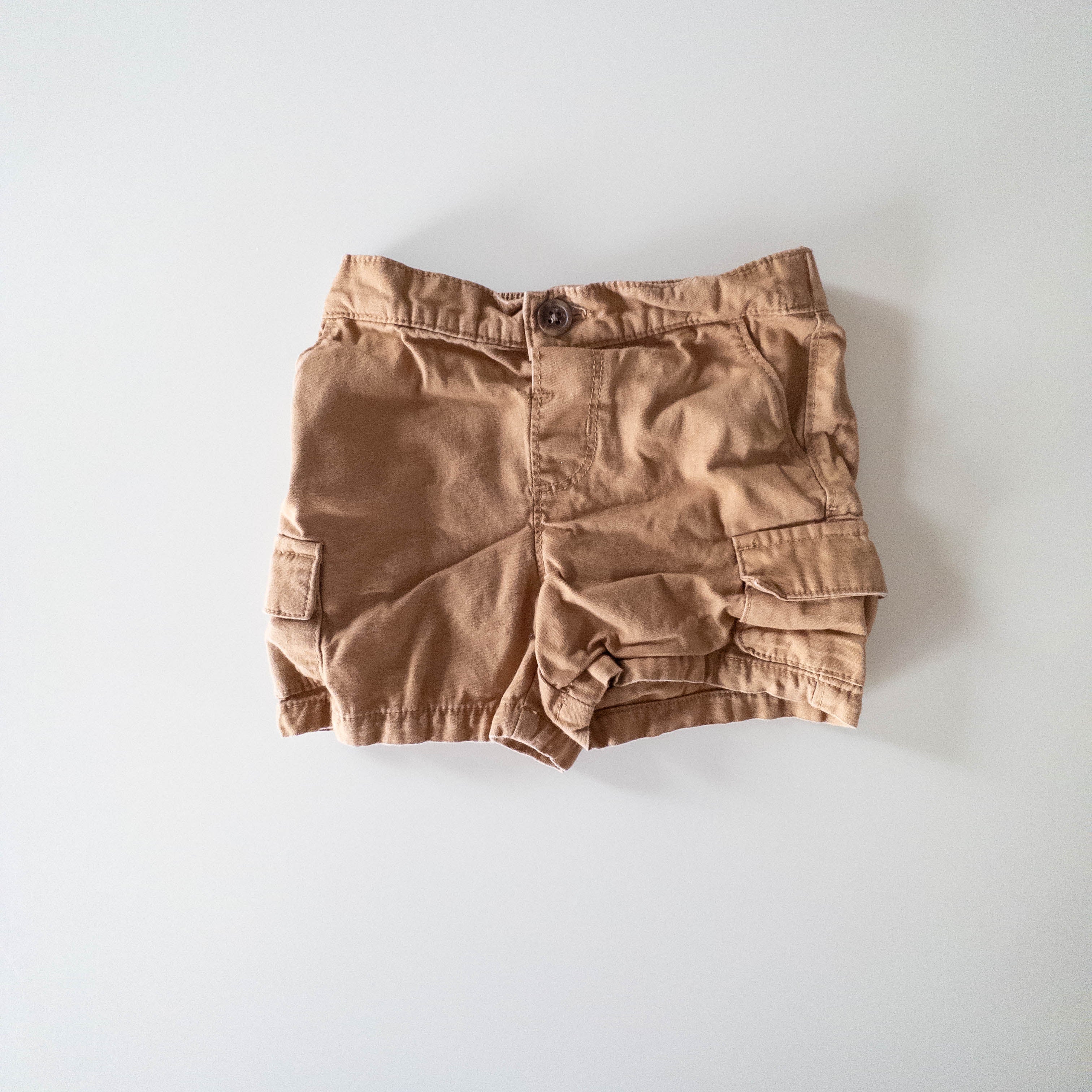 Old Navy - Shorts - 6-12 months