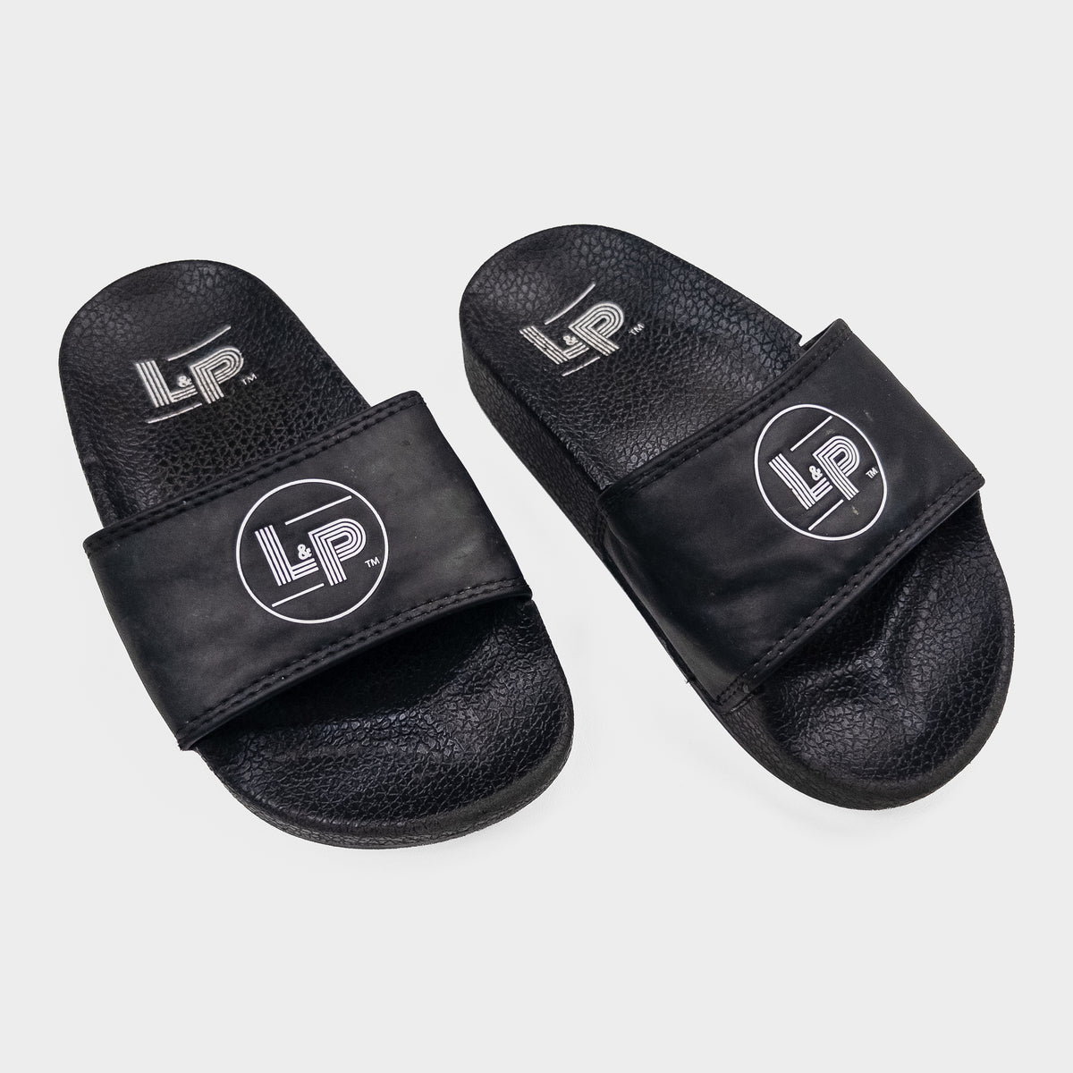 LP Apparel - Sandales - Grandeur 10 (3 ans approx) *