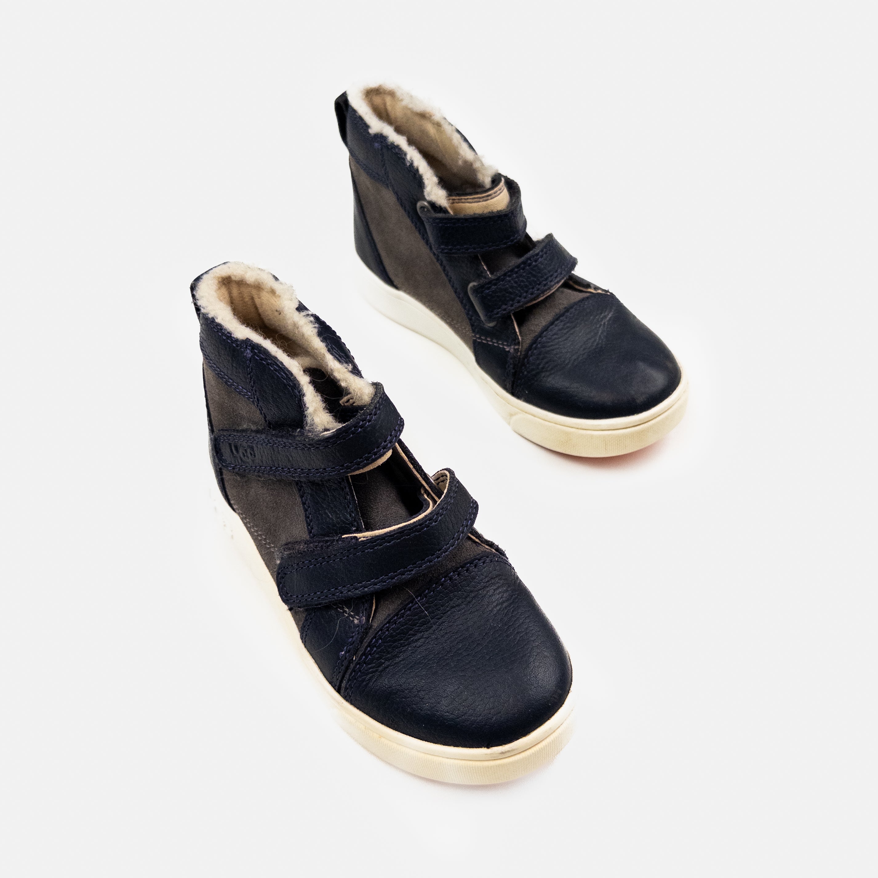 UGG - Souliers - Grandeur 11