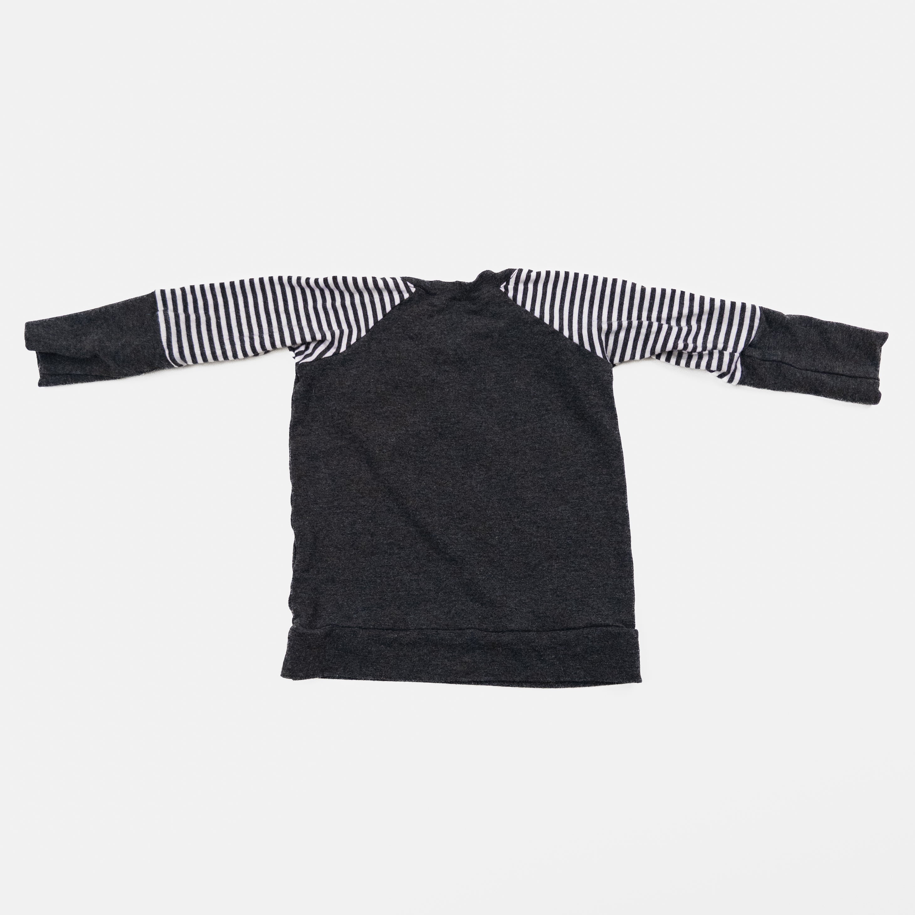 Création québécoise - Chandail - 12 à 18 mois (approx)