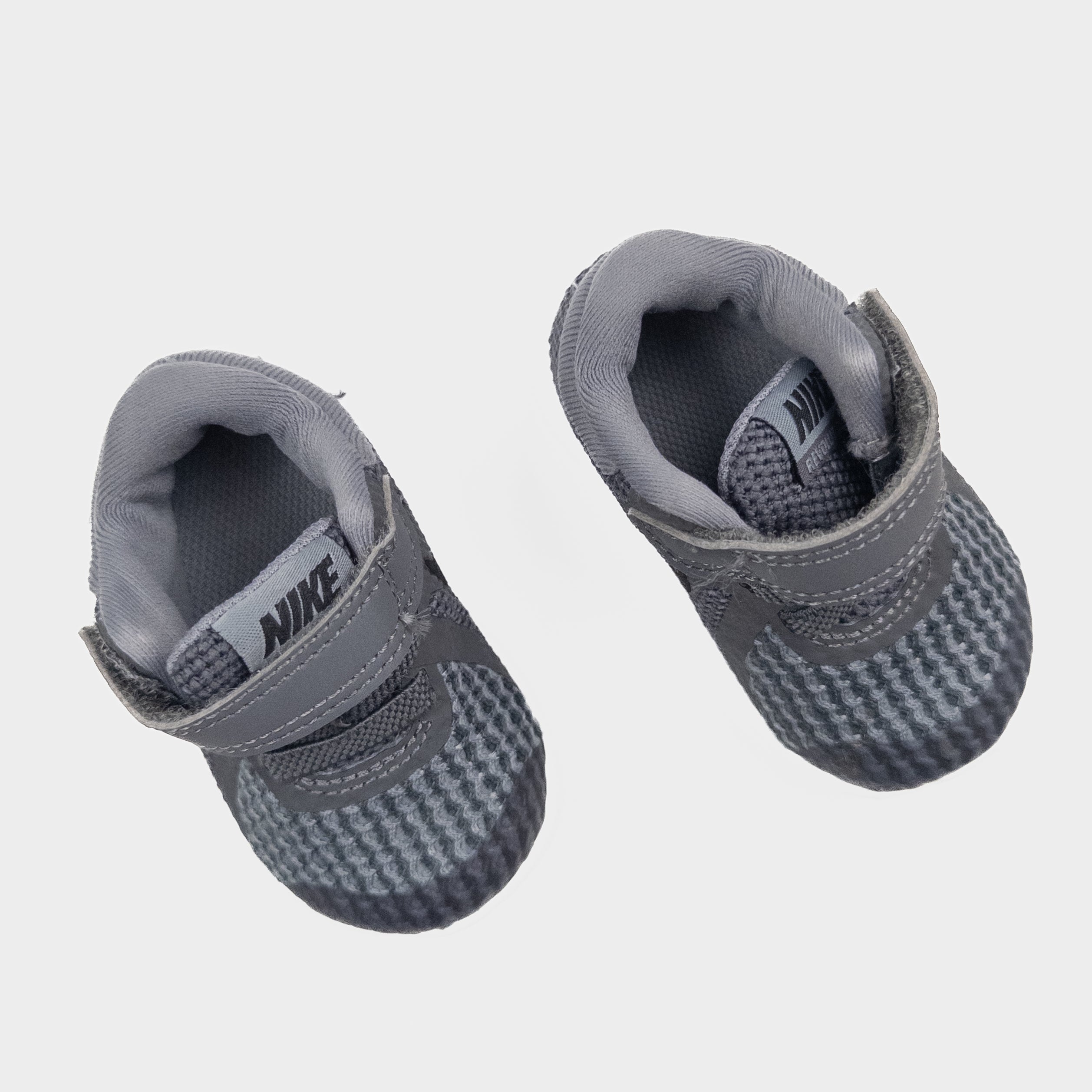 Nike - Chaussures - Grandeur 2 (3-6 mois approx)