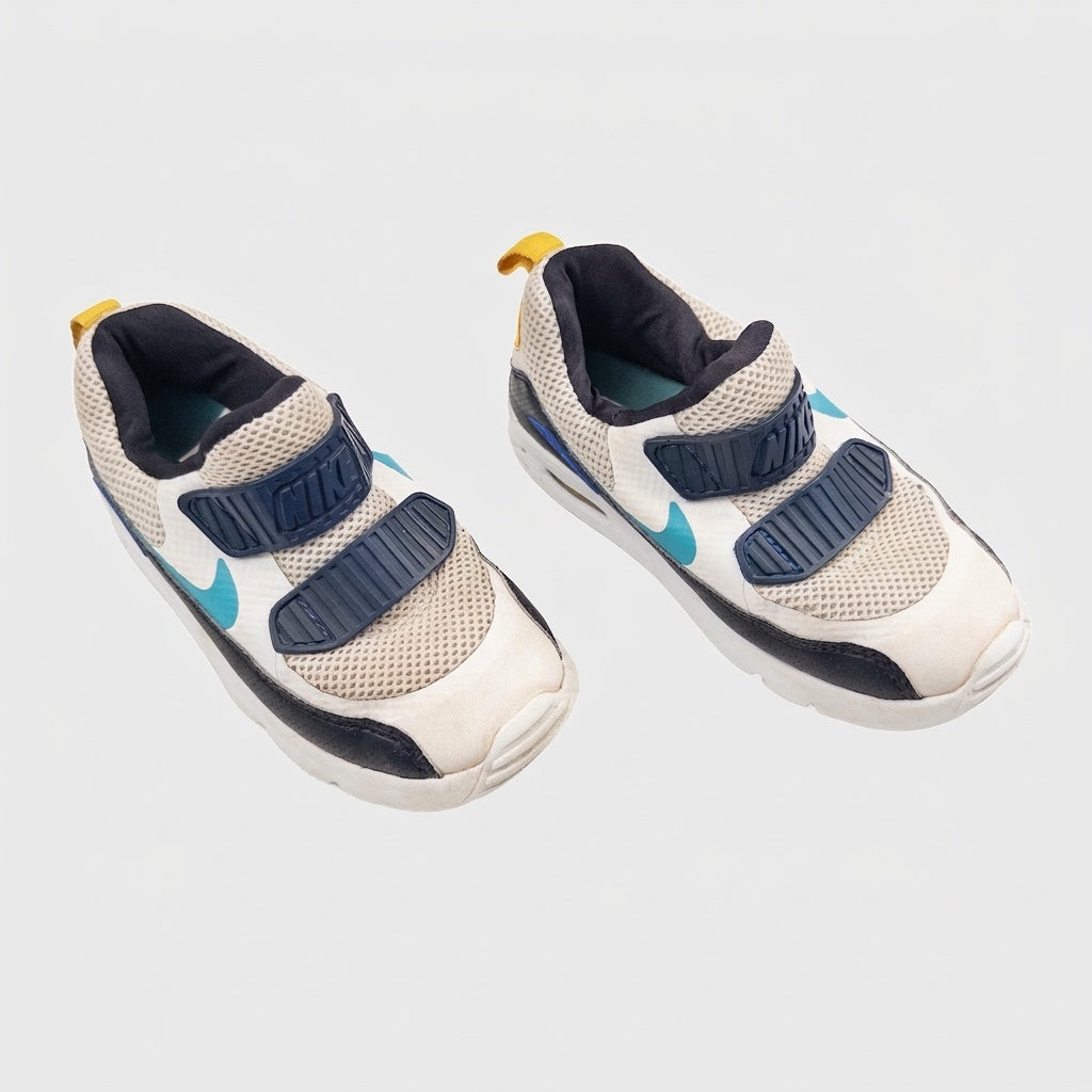 Nike - Souliers - 9C (3 ans approx)