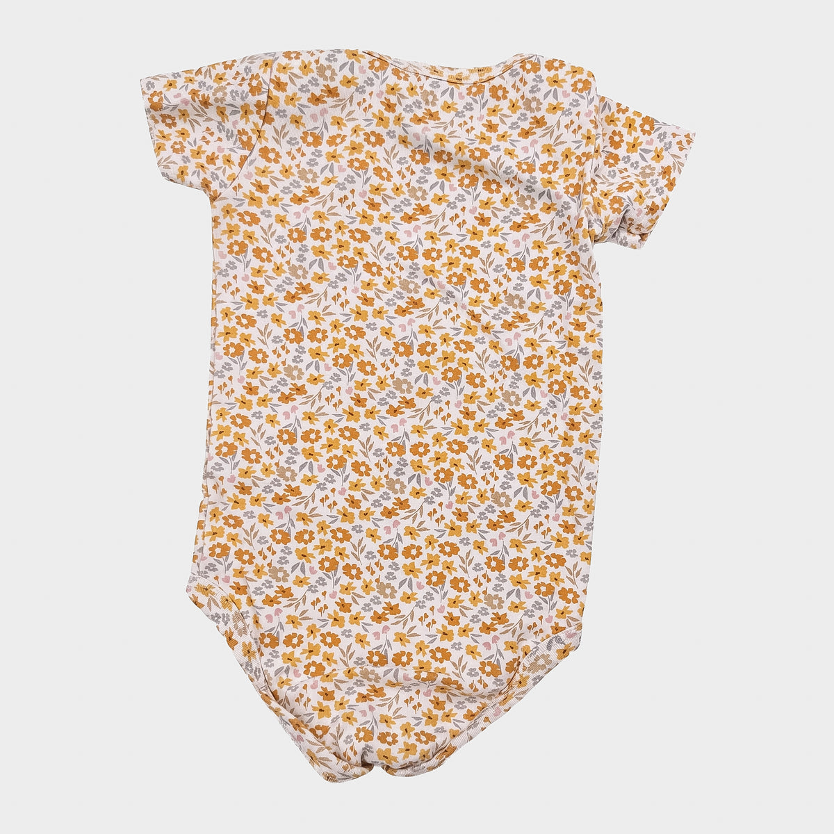 Carter's - Cache-couche d'occasion pour fille, 6-9 mois - vêtements seconde main Floralie